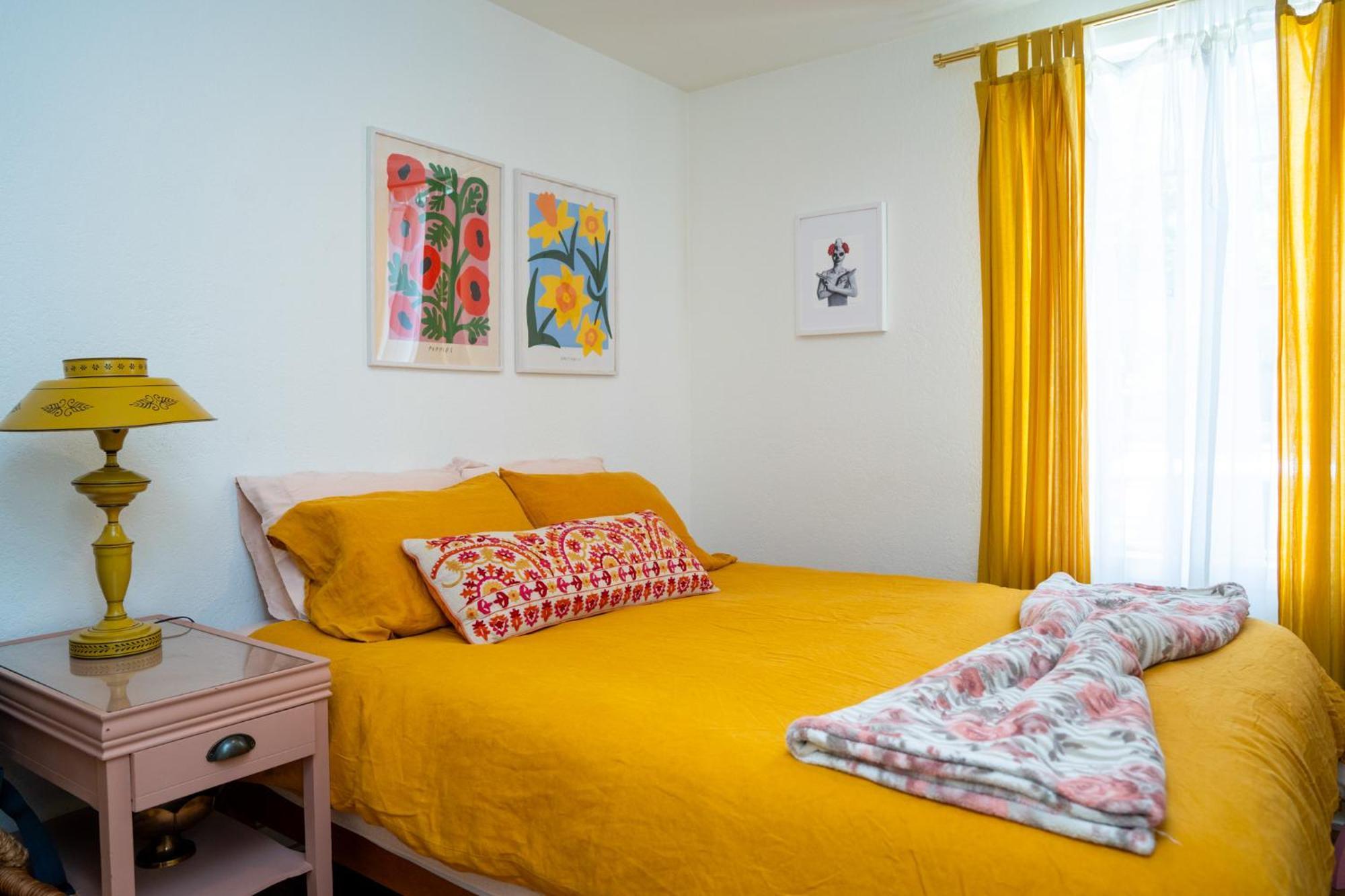 Stylish, Artsy Bungalow Central Eastside ออสติน ภายนอก รูปภาพ