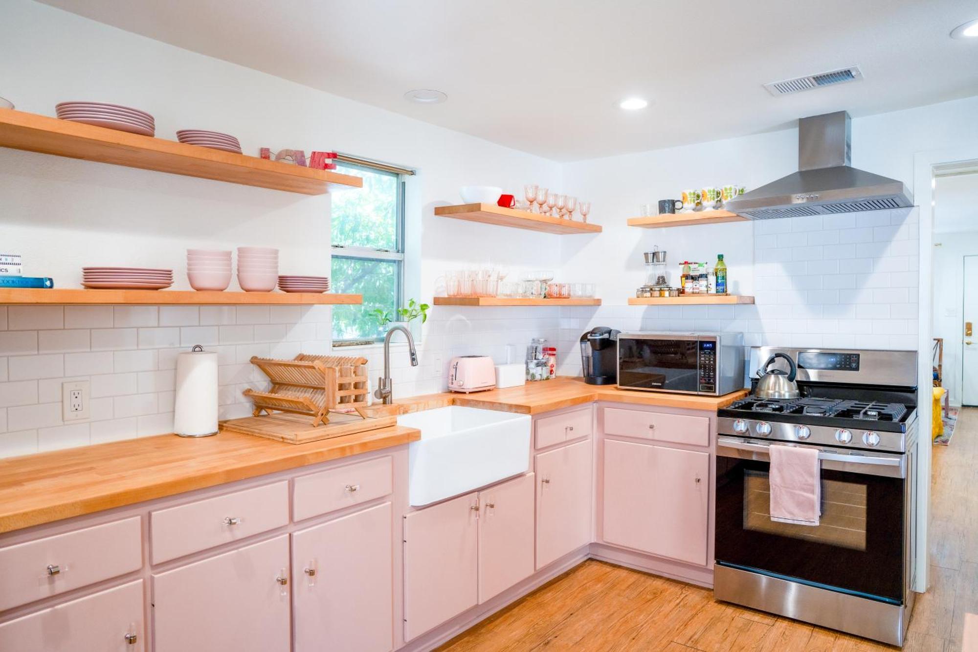 Stylish, Artsy Bungalow Central Eastside ออสติน ภายนอก รูปภาพ