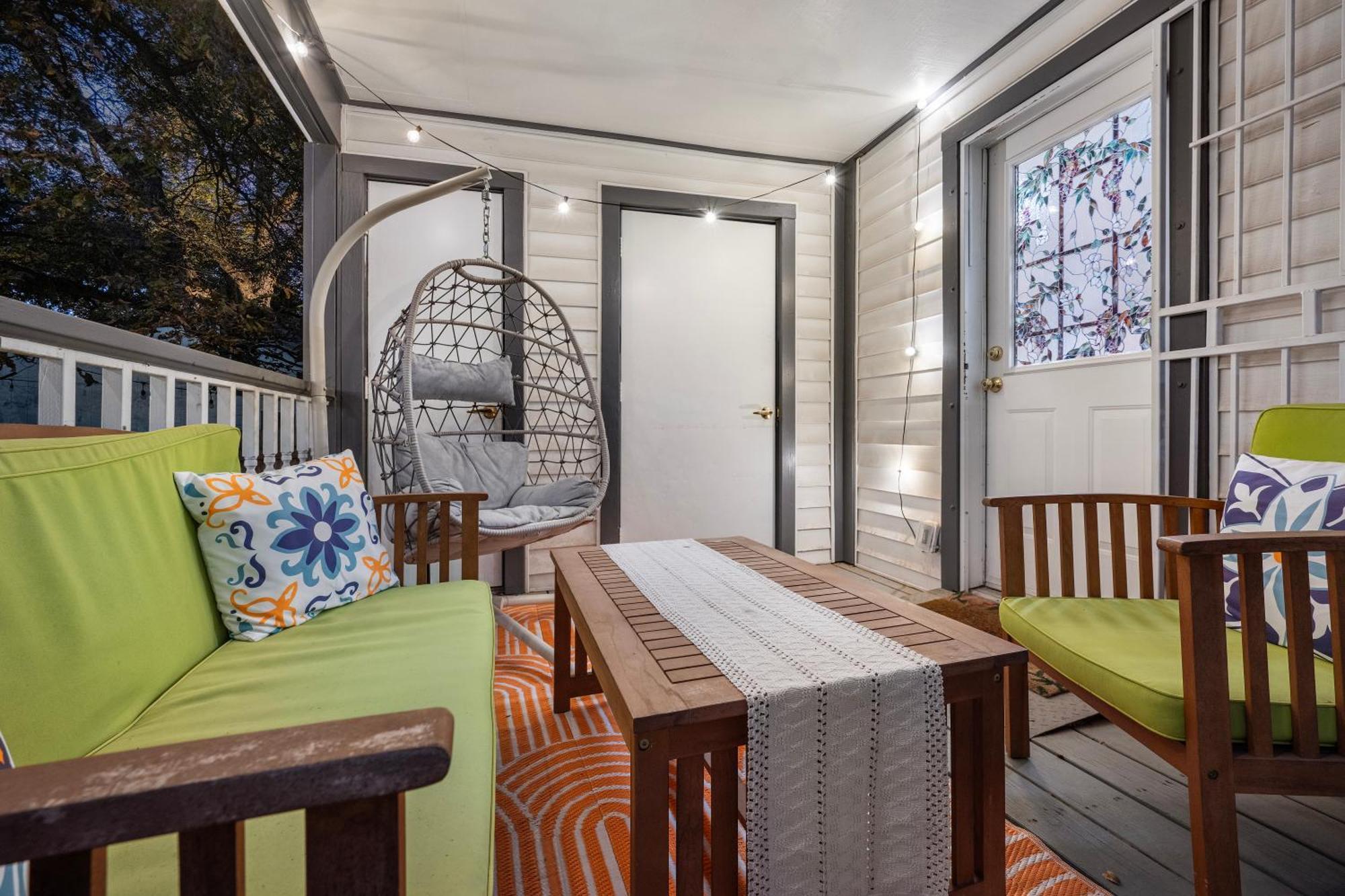 Stylish, Artsy Bungalow Central Eastside ออสติน ภายนอก รูปภาพ